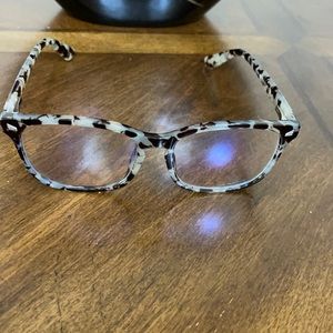 # TIJN CE glasses.